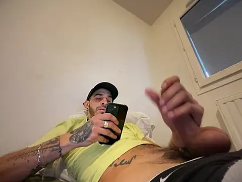 Rebeu313 online show from December 23, 9:40 am