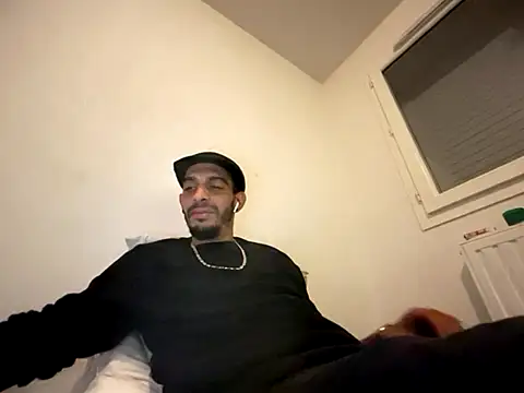 Rebeu313 online show from October 22, 10:24 pm