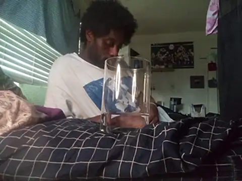 DevinToore online show from February 25, 7:59 pm