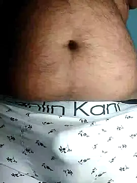 Snapshot of rana9639_1 chatting on October 17, 1:48 pm rana9639 1 online show from October 17, 1:48 pm
