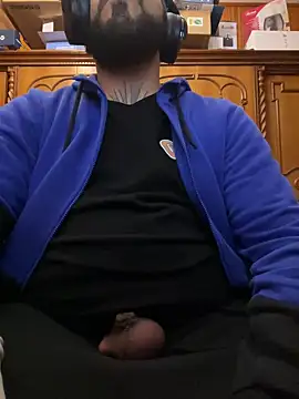 Dikkiduohottt online show from December 21, 1:47 am