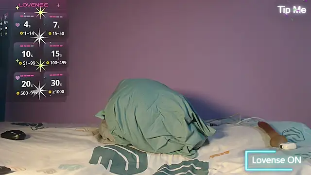 Snapshot of Dante_Bear_ chatting on September 29, 3:05 am Dante Bear online show from September 29, 3:05 am