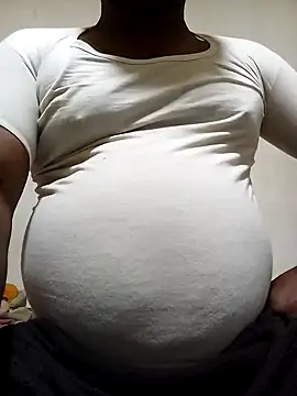 Nogeris20 online show from February 4, 1:56 am