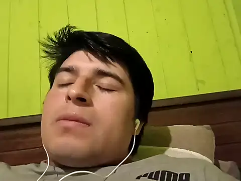 chilehorny1995 online show from January 5, 3:00 am