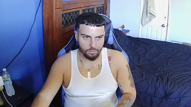 Snapshot of MasterKvn chatting on January 29, 6:18 pm MasterKvn online show from January 29, 6:18 pm