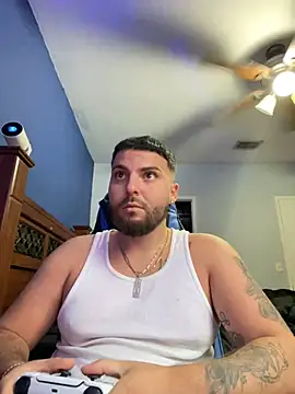 Snapshot of MasterKvn chatting on December 7, 9:11 pm MasterKvn online show from December 7, 9:11 pm