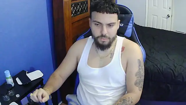 Snapshot of MasterKvn chatting on March 17, 7:26 pm MasterKvn online show from March 17, 7:26 pm