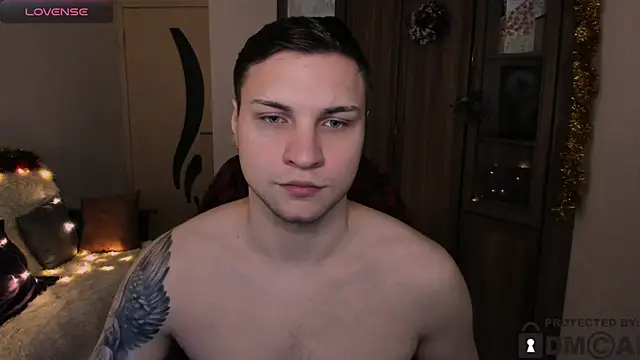 handsome guy01 online show from November 30, 3:30 am