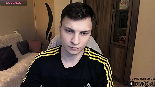 handsome guy01 online show from November 10, 6:51 am