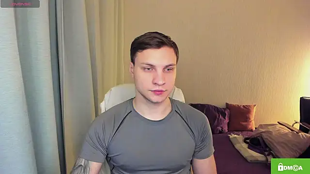 handsome guy01 online show from April 1, 7:55 pm