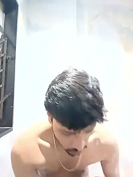 skinnyyyyyyyyy online show from April 3, 12:02 pm