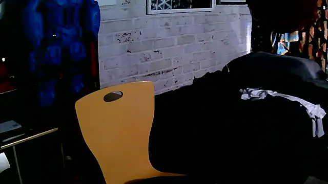 Snapshot of Gman143187 chatting on March 13, 4:45 pm Gman143187 online show from March 13, 4:45 pm