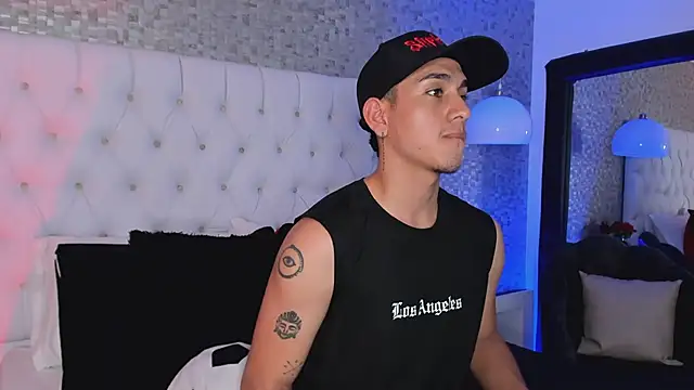 OliverSilverr online show from December 24, 3:16 am