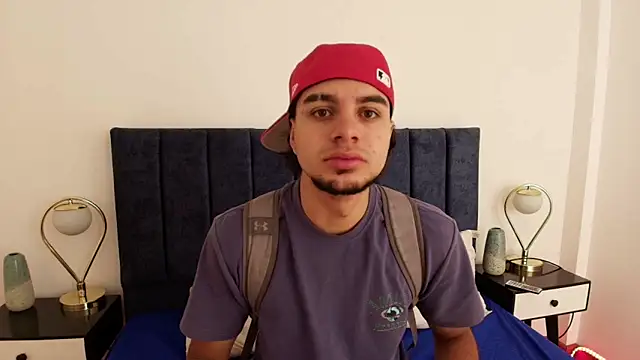 Snapshot of Amadeo_Wild chatting on March 13, 3:28 pm Amadeo Wild online show from March 13, 3:28 pm