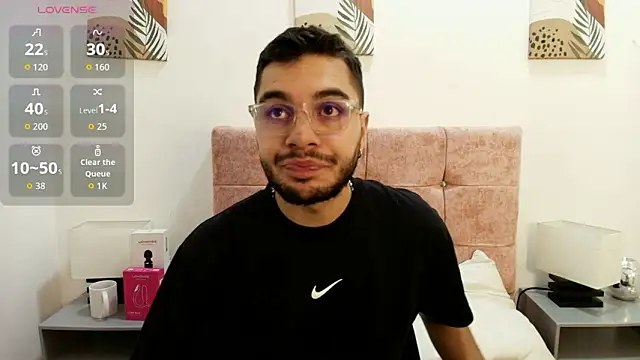 Amadeo Wild online show from March 8, 3:38 pm