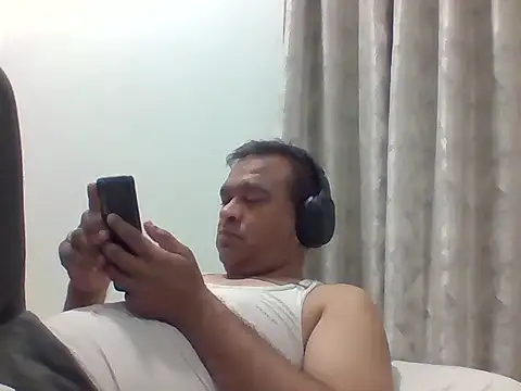 nupa230780 online show from November 2, 6:01 pm