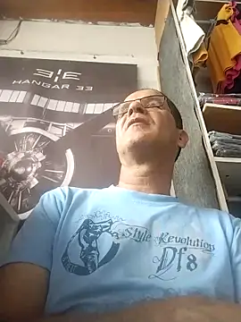 Snapshot of barboza991 chatting on February 21, 3:32 pm barboza991 online show from February 21, 3:32 pm