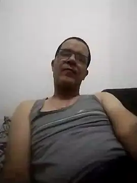 Snapshot of barboza991 chatting on December 10, 12:56 am barboza991 online show from December 10, 12:56 am