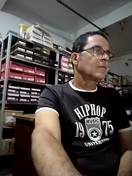 Snapshot of barboza991 chatting on October 3, 7:41 pm barboza991 online show from October 3, 7:41 pm