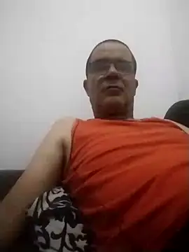 Snapshot of barboza991 chatting on December 28, 1:08 am barboza991 online show from December 28, 1:08 am