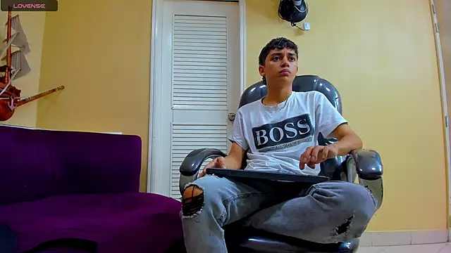 DamiBright online show from September 27, 9:01 pm