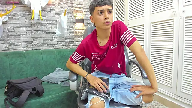 DamiBright online show from October 28, 5:48 pm