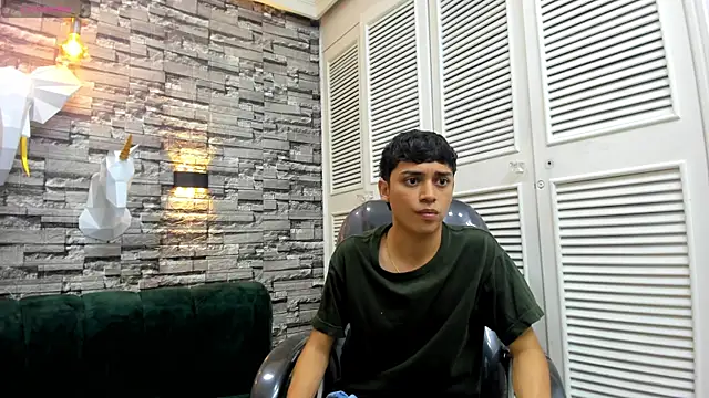 DamiBright online show from December 1, 5:27 pm