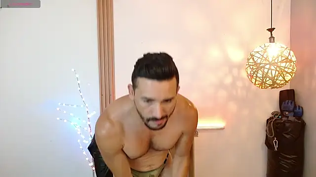 Reiko 85  online show from January 14, 8:01 pm