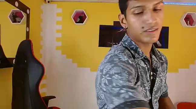 mau elixxx online show from January 19, 2:57 am