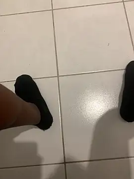 arrete2025 online show from March 5, 4:25 pm