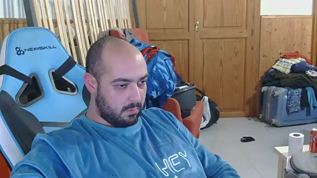 chicomallorca96 online show from February 8, 4:22 pm