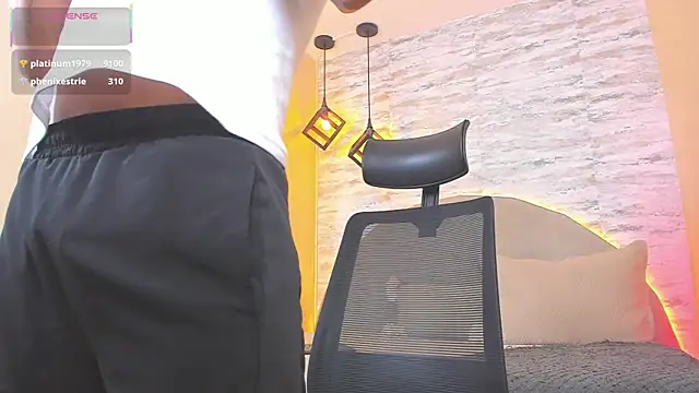 Aron Bolt online show from February 12, 6:58 pm