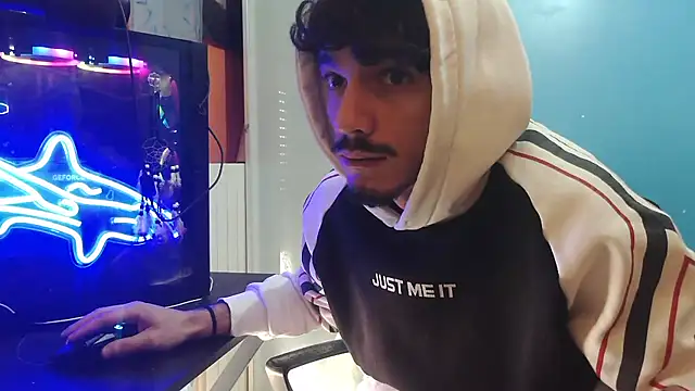 Badboyi1997 online show from March 3, 1:40 pm