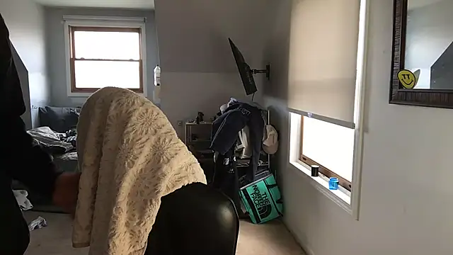 Snapshot of Dylansd chatting on March 7, 3:39 pm Dylansd online show from March 7, 3:39 pm