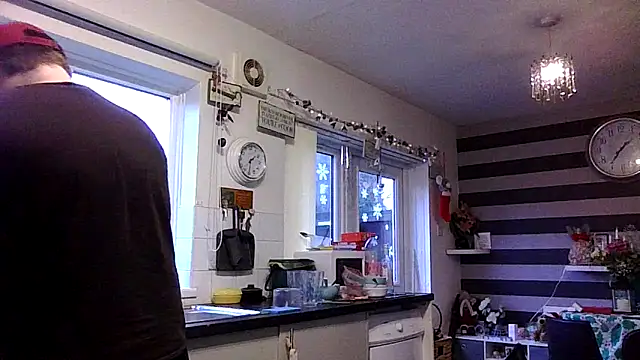 ArcanceTheo82 online show from December 18, 1:34 pm