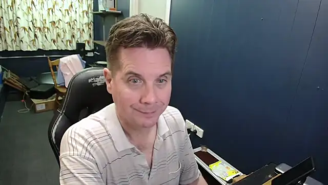 tilobinder online show from April 2, 3:31 pm