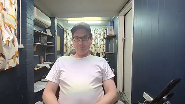 tilobinder online show from January 19, 4:08 pm