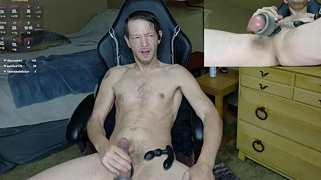 MasterForgedRayy online show from April 2, 7:44 pm