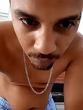 Snapshot of gugao666 chatting on December 12, 1:28 pm gugao666 online show from December 12, 1:28 pm