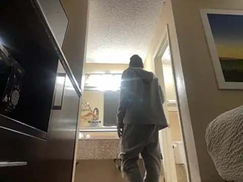 Backshort11 online show from February 8, 8:35 pm