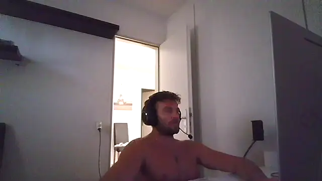 alpha-hunk online show from July 20, 4:42 pm