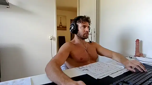 alpha-hunk online show from April 21, 1:17 pm