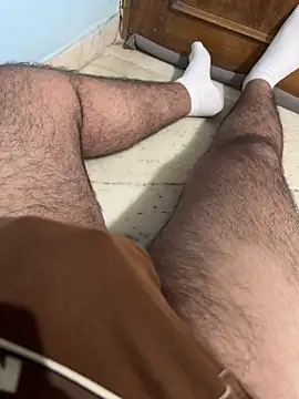 studdboyy online show from December 3, 3:44 pm