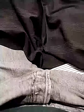 JulesG18 online show from February 7, 3:07 pm