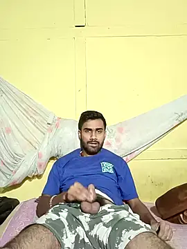 Snapshot of Skinny_Bigass_23 chatting on January 15, 8:16 pm Skinny Bigass 23 online show from January 15, 8:16 pm