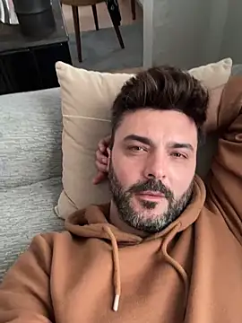 hot man eray online show from February 11, 1:09 pm