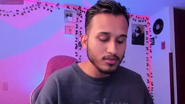 Raf brunette online show from March 2, 1:42 pm