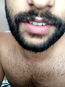 Vignesh3246 online show from January 8, 4:45 pm