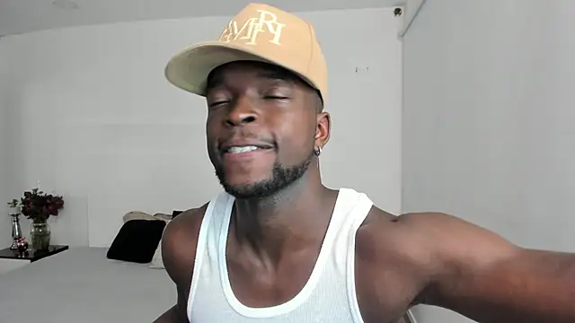 Snapshot of Dylan_Taylor chatting on February 25, 4:03 am Dylan Taylor online show from February 25, 4:03 am