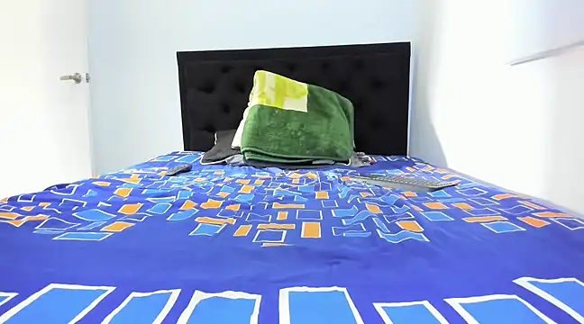 Snapshot of latin_bbc chatting on February 23, 6:52 pm latin bbc online show from February 23, 6:52 pm